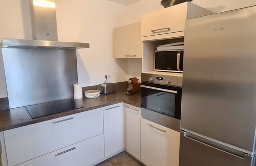 Ville-di-Pietrabugno Apartment | Family-Friendly Apartment with Kitchen in Bastia Heights