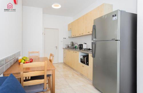 Netanya Apartment | Family-Friendly Apartment in Vibrant Netanya