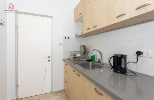 Netanya Apartment | Family-Friendly Apartment in Vibrant Netanya