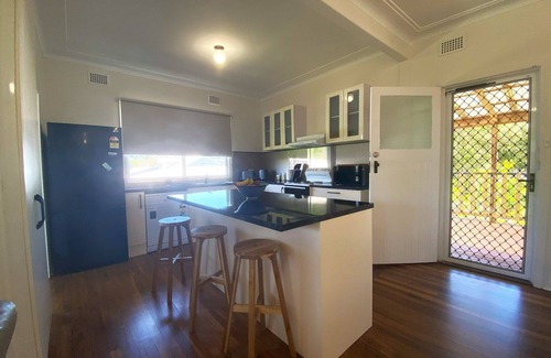Hyland Park House | Ideal Family Beach Getaway with Pool and Ocean Views