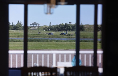 The Bluff House | Family Beach House in the Bluffs
