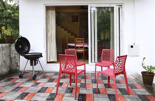Kuzhuppilly House | Ideal Family Beach Home in Tranquil Seaside Village