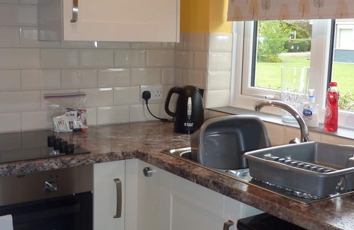 Oulton Broad House | Family Getaway at Forty-Two Broadlands Park, Oulton Broad