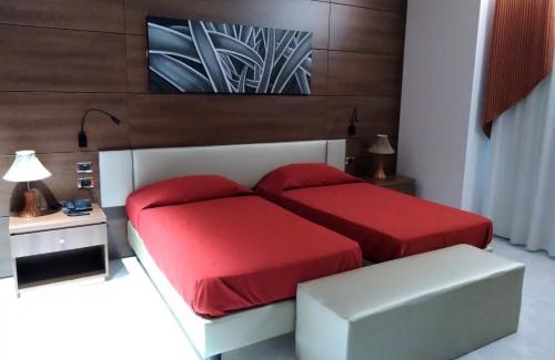 Polla Hotel | Welcoming Family Center Hotel with Great Amenities & Top Reviews