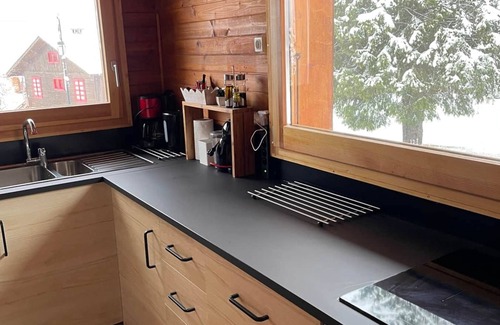 Cohennoz Ski Chalet | Ideal Family Chalet Near Slopes with Breakfast & Kitchen