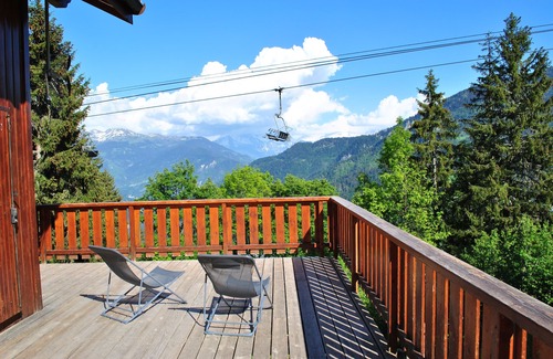 Doucy-Combelouviere Ski Chalet | Spacious Family Chalet for 2 to 12 in Doucy-Valmorel