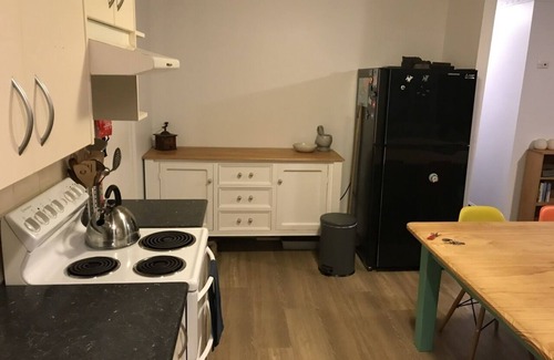 South Durras House | Pet-Friendly Family Cottage, Steps from the Beach