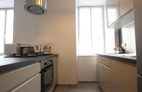 Baudreville Cottage | Gite La Haye-Surville: Ideal Stay for 9 with Spa & Breakfast