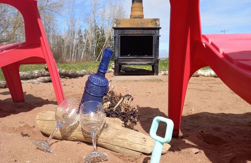 Central Bedeque House | Cozy Family Cottage with Fire Pit Steps from the Beach
