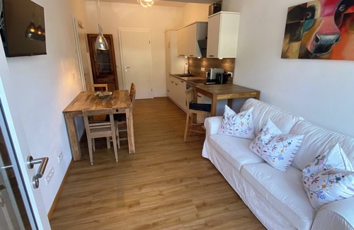 Altmuenster Apartment | Family-Friendly Hotel with Terrace and Mountain Views