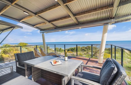Peppermint Grove Beach House | Family-Friendly Beachhouse with Dolphin Views & Great Amenities