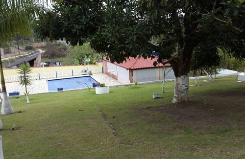 Mogi das Cruzes House | Relaxing Family Farm Retreat with Pool & Kid-Friendly Fun