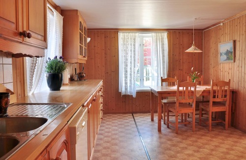 Nome Other | Family Farm Retreat: Kid-Friendly with Pool & Ocean Views