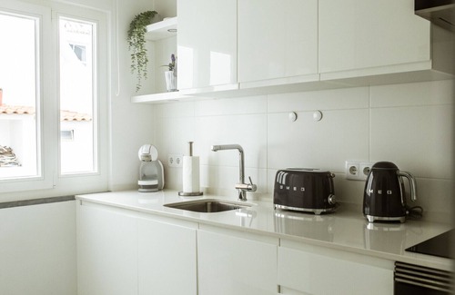 Tavira Apartment | Family Flat in Central Location with Terrace & Spa Access