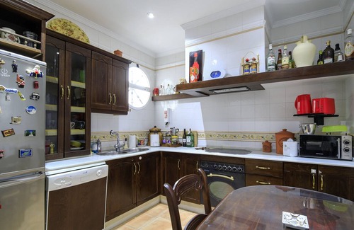 Arcos de la Frontera House | Family-friendly Penthouse “Ático Dúplex” with Mountain View, Terrace & Wi-Fi; Parking Available