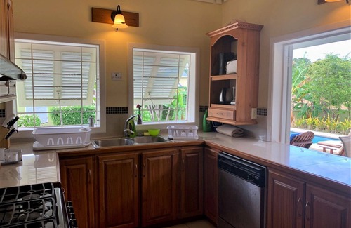 Canaan Villa | Family Friendly Villa Near Beautiful Beaches with Pool