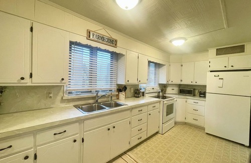Gordonville House | Perfect Family Retreat Near Intercourse Village & Kitchen Kettle