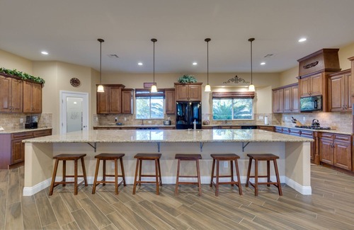 Royal Crest Rancheros House | Family-Friendly Oasis with Pool, Spa & 10/10 Guest Rating