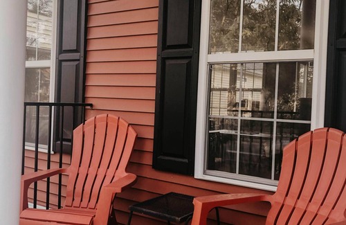 South Bend House | Family-friendly 4BR House Near ND with Great Amenities