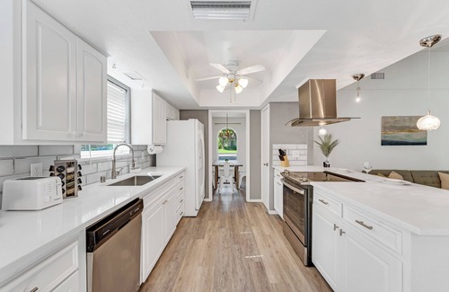 Carrollton House | Ideal 4BR Retreat Near DFW Attractions with Family Amenities
