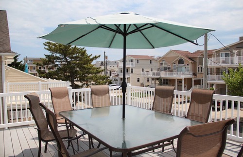 Sea Isle City House | Ideal Family Retreat: 5BR Home Steps from Beach & Shops