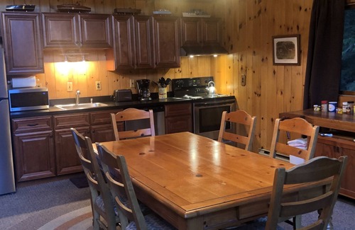 Eagle Bay House | Ideal Family Retreat Near Big Moose Lake with Pool & Breakfast