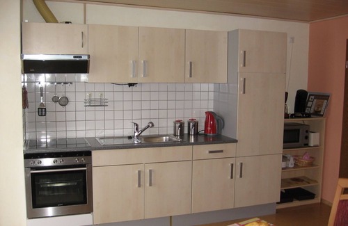 Behlingen Apartment | Ideal Family Apartment Near Legoland with Spa & Hot Tub