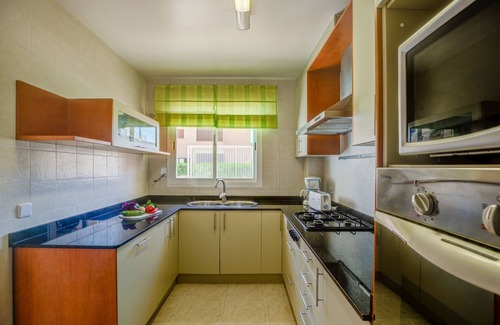 Puerto de Pollensa Apartment | Family-Friendly Apartment with Pool Near Pinewalk & Amenities