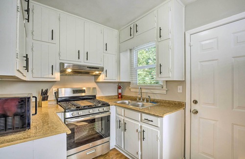 Atlanta House | Family-Friendly Getaway Just 3 Miles from Downtown ATL!