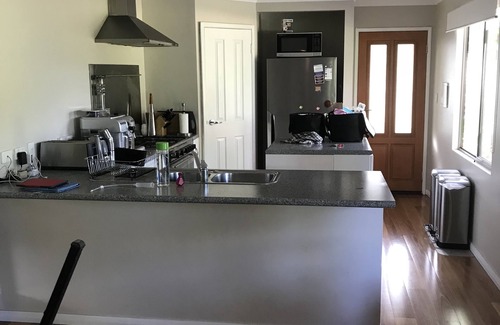 Wellington Forest House | Family Friendly Shady Retreat in Beautiful Ferguson Valley
