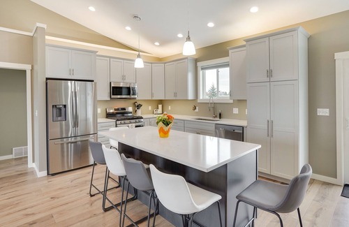 Brookings House | Guest Rated: Family-Friendly Brookings Home Near Downtown!