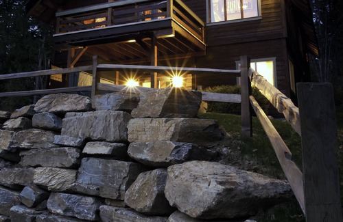 Revelstoke House | Welcoming Timber Frame Home with Spa and Family Amenities