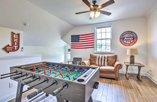 Calera House | Family Retreat in Calera with Game Room & Hot Tub!