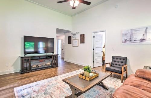Calera House | Family Retreat in Calera with Game Room & Hot Tub!