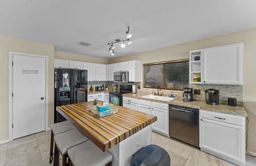 Santa Rita Ranch House | Desert Mountain Oasis: Family-Friendly Retreat with Spa & Pool