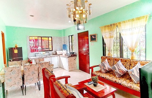 Liloan House | Family Friendly Home Steps from the Beach with Ocean View