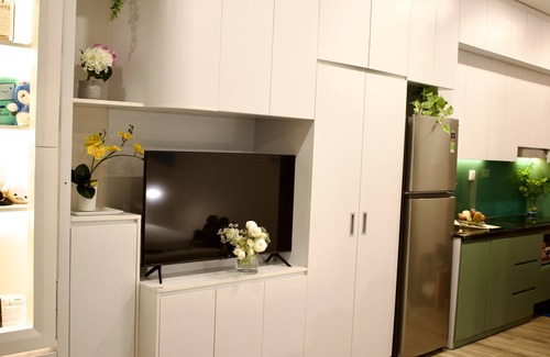 Van Giang Apartment | Family-friendly, Filled up with morning sunshine, Fully furnished yet spacious