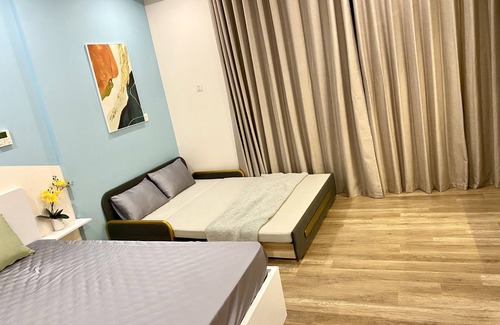 Van Giang Apartment | Family-friendly, Filled up with morning sunshine, Fully furnished yet spacious