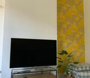 Winton Apartment | Family-Friendly Flat: Perfect Dorset Escape Awaits You