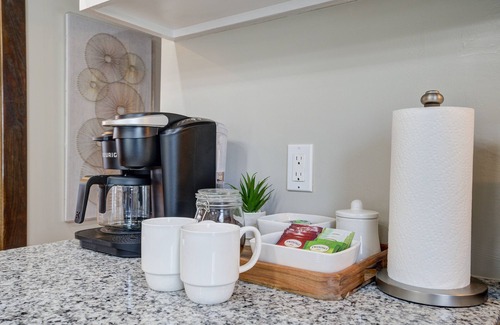 Johnson City House | Ideal Family Getaway for All Groups - Unique Design & Amenities!