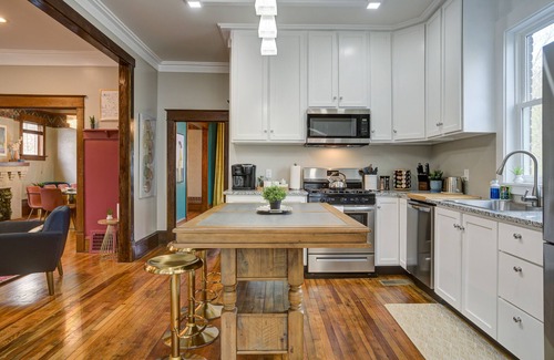Johnson City House | Ideal Family Getaway for All Groups - Unique Design & Amenities!