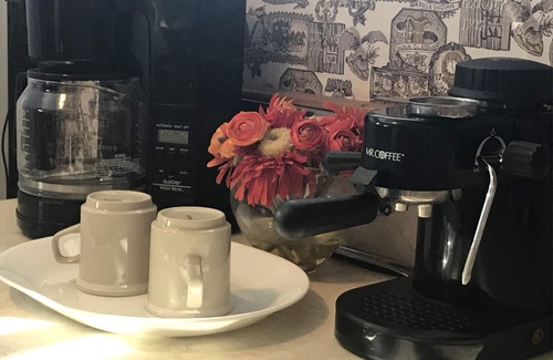 Berlin Cottage | Ideal Family Escape Near Assateague and Downtown Berlin