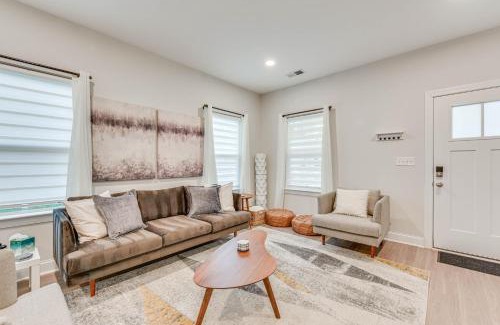 Charlotte House | Family-Friendly Retreat Just 5 Miles from UNC Charlotte!