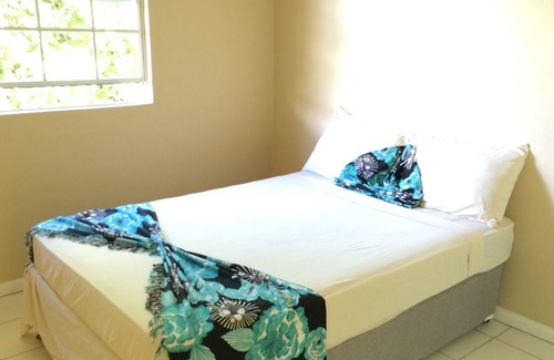 Bois d'Orange Apartment | Family-friendly Home Accommodates 4 People, With A Cool Quiet Atmosphere.