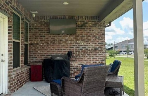 Westlake House | Family-Friendly Retreat with Pool and Ocean View