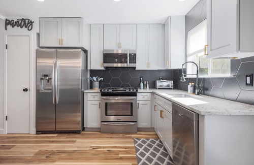 Anderson Mill House | Ideal Family Retreat with Kids' Play Area & Office Spaces