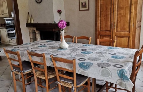 Oisly Cottage | Relaxing Getaway at Gite Oisly with Spa and Breakfast