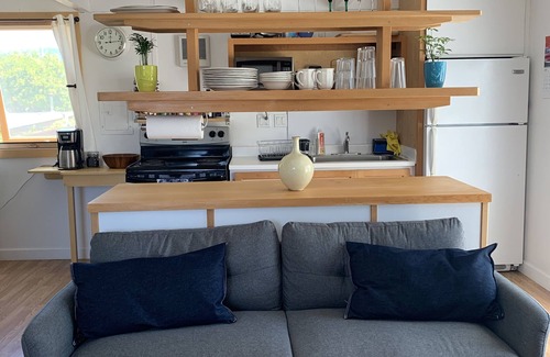 Bolinas House | Ideal Family Retreat Steps from the Beach, Child Friendly!
