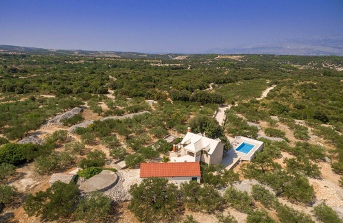 Praznica House | Family-Friendly Retreat with Pool in Pučišća, Brač