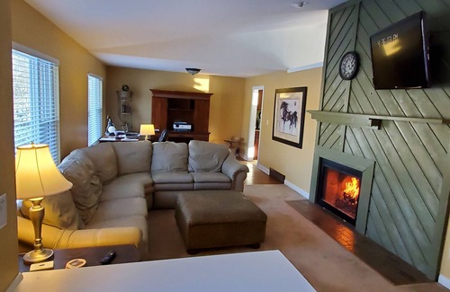Lexington House | Family-Friendly Retreat in Quiet Neighborhood, Top-Rated Stay